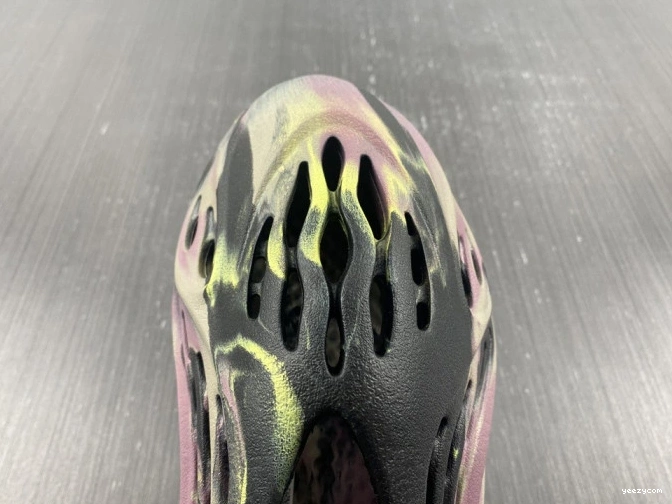 IG9562 Yeezy Foam MX Adidas Carbon RNR 0815